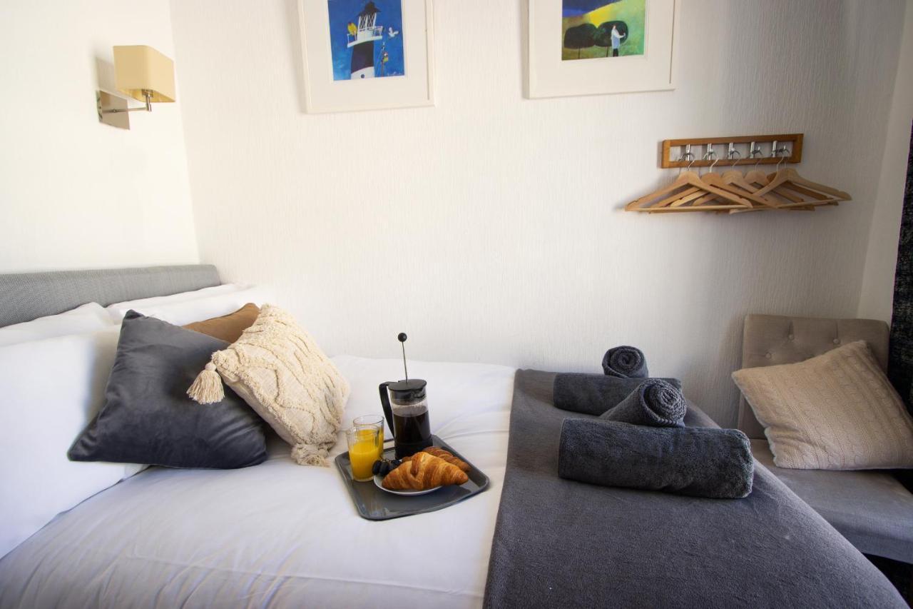 Central Georgian 2 Bedroom - Private Parking - By Habita Property * Plymouth