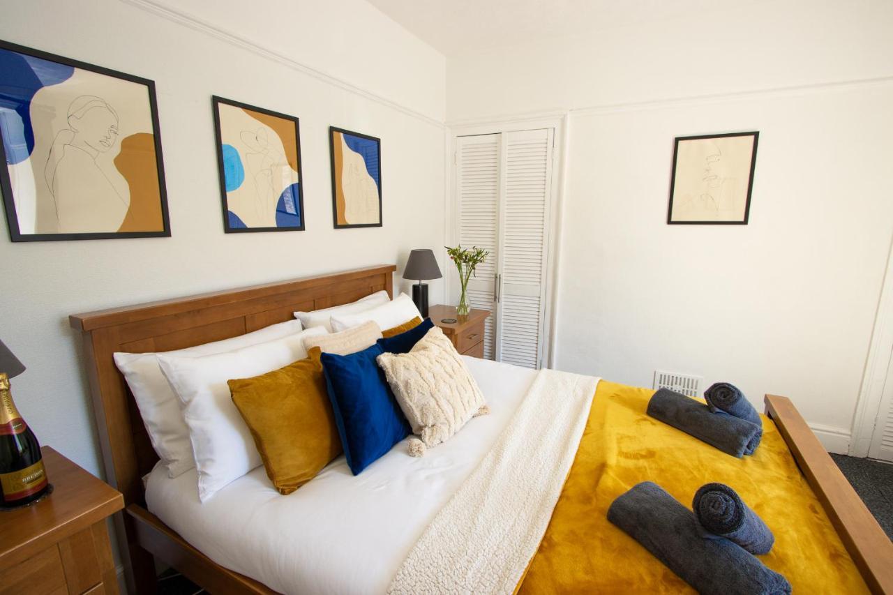 Central Georgian 2 Bedroom - Private Parking - By Habita Property Apartment Plymouth