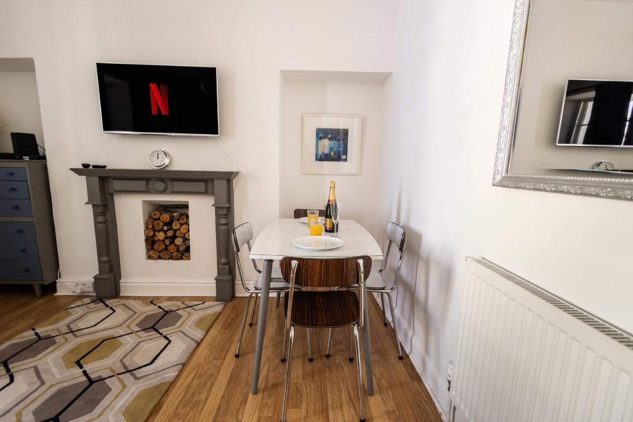 Central Georgian 2 Bedroom - Private Parking - By Habita Property Apartment Plymouth