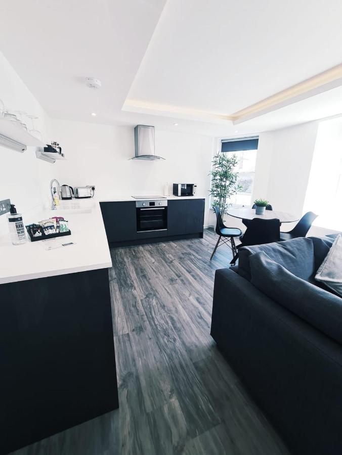 28 Harbour Lettings Luxury For Over 25s Apartment *