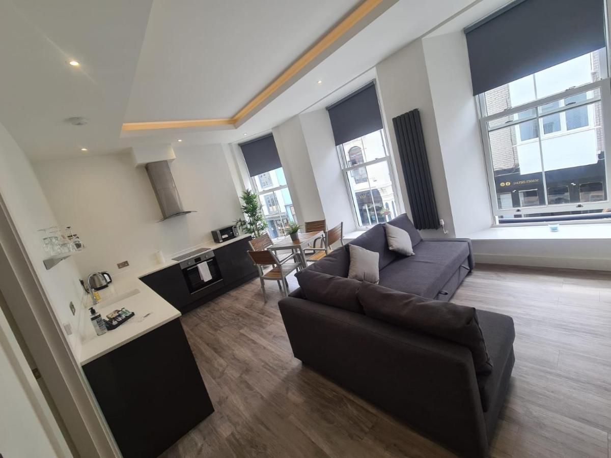 28 Harbour Lettings Luxury For Over 25s * Plymouth