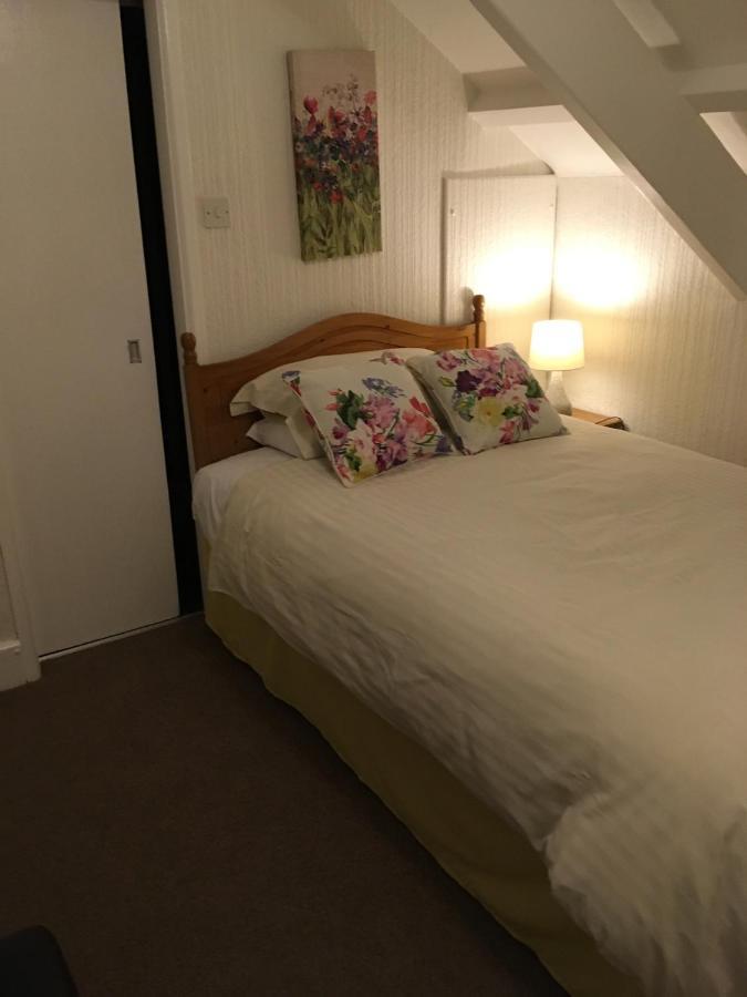 Poppy's 3* Plymouth