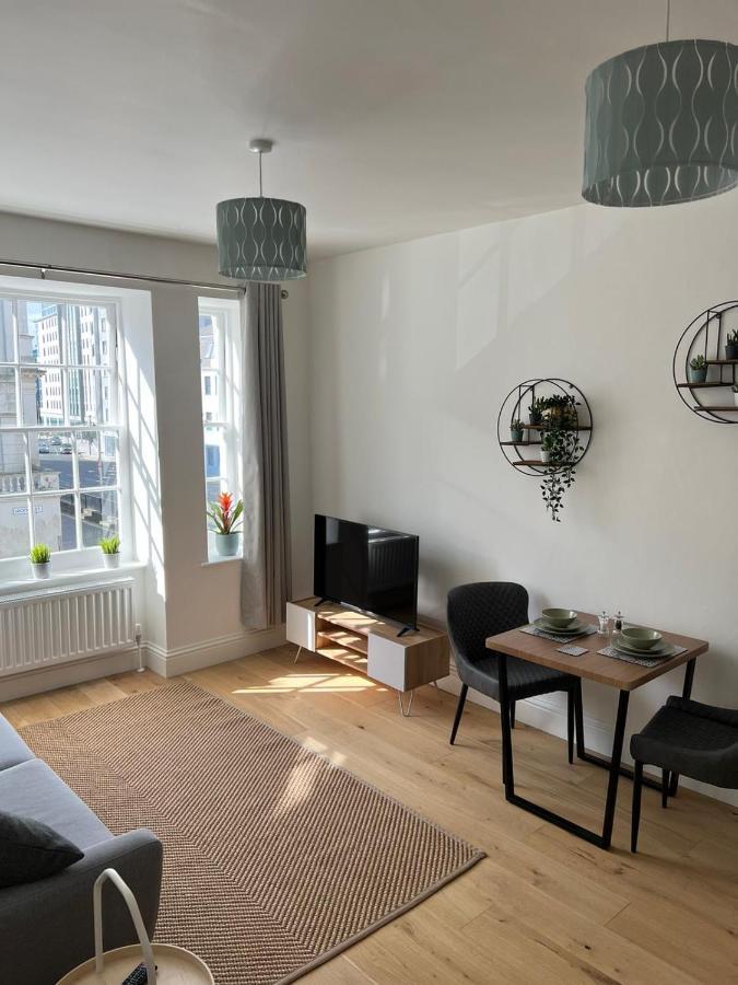 Apartment Lovely 1 Bed Flat *free Parking* Hoe/barbican Plymouth