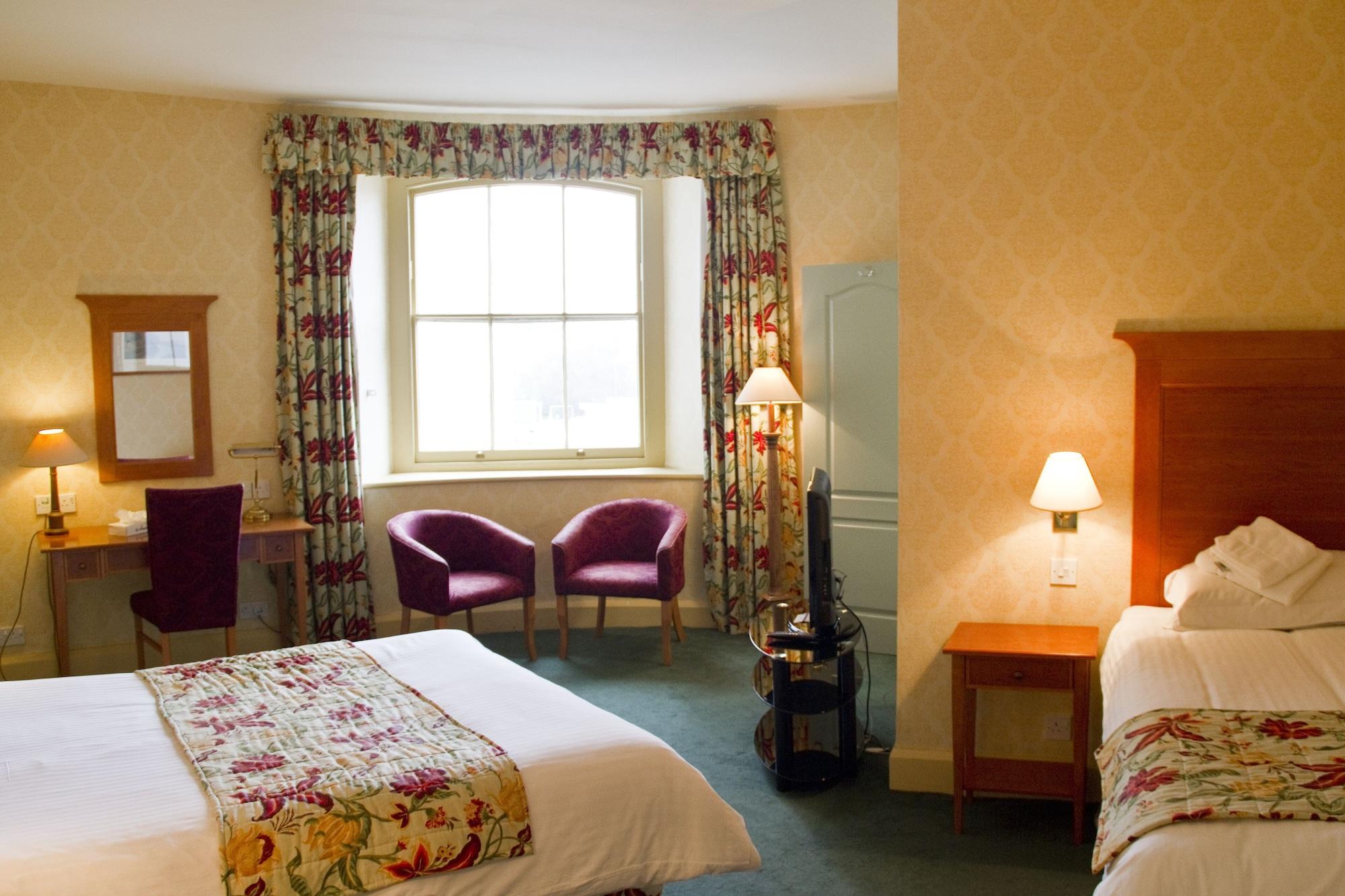 Duke Of Cornwall Hotel