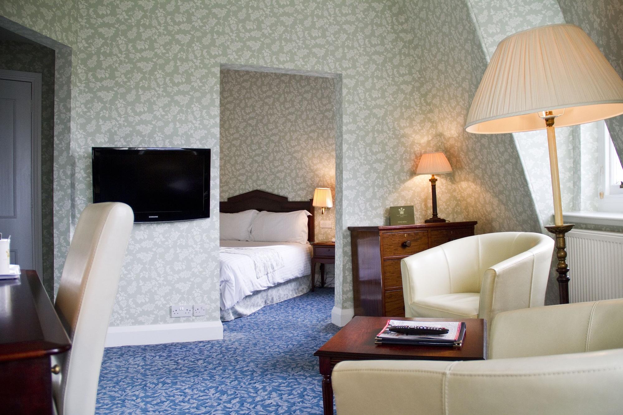Duke Of Cornwall Hotel