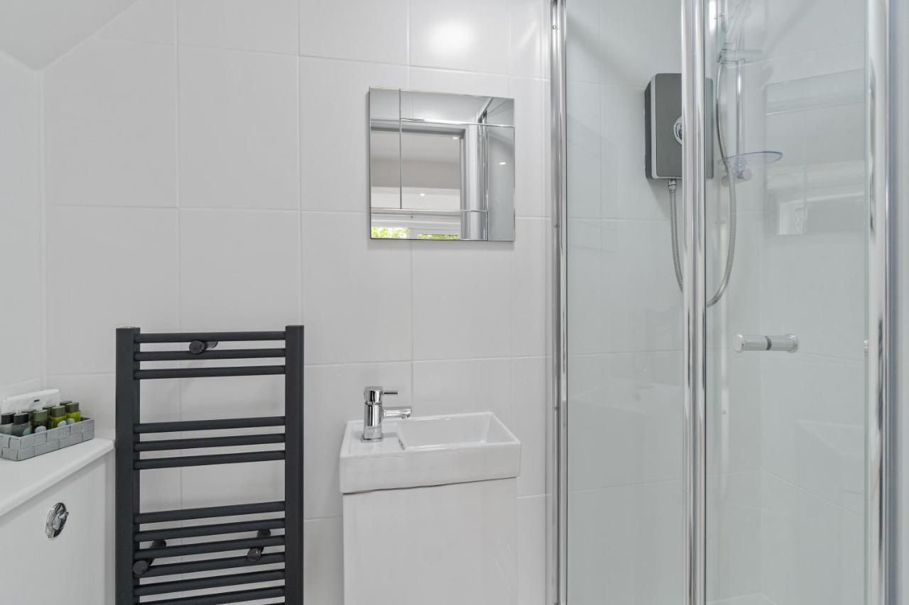 Stunning Contemporary 1 Bedroom En-suite Annexe *