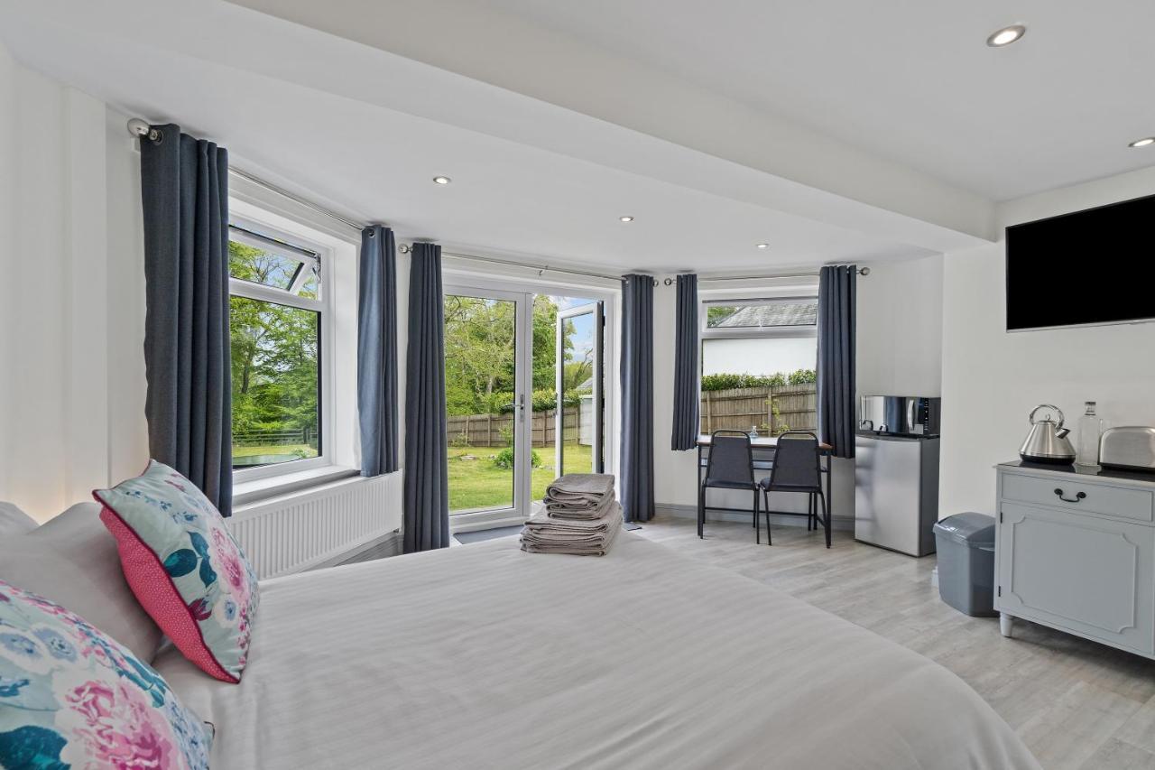 Stunning Contemporary 1 Bedroom En-suite Annexe Apartment Plymouth