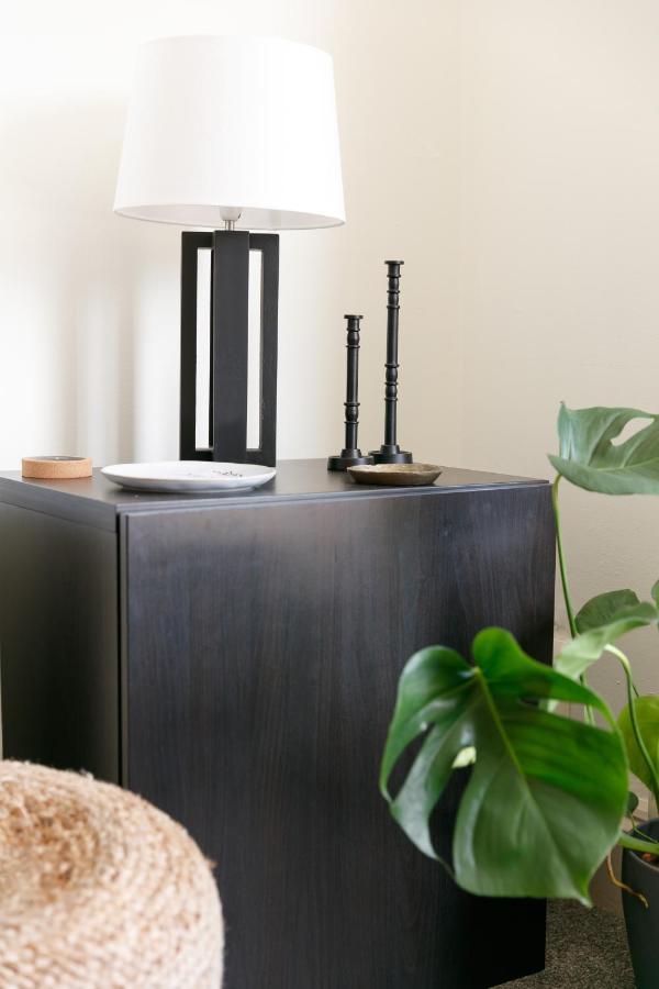 Holiday home - Sleeps Up To 10 - Free On Street Parking - Pets Welcome - By Luxe Living