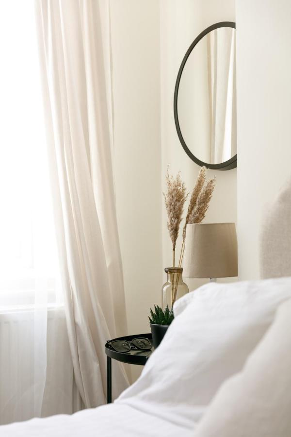 Holiday home - Sleeps Up To 10 - Free On Street Parking - Pets Welcome - By Luxe Living