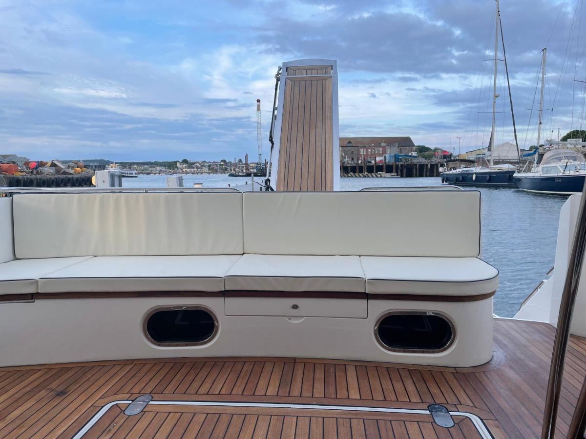Botel Tranquility Yachts -a 52ft Motor Yacht With Waterfront Views Over Plymouth. *