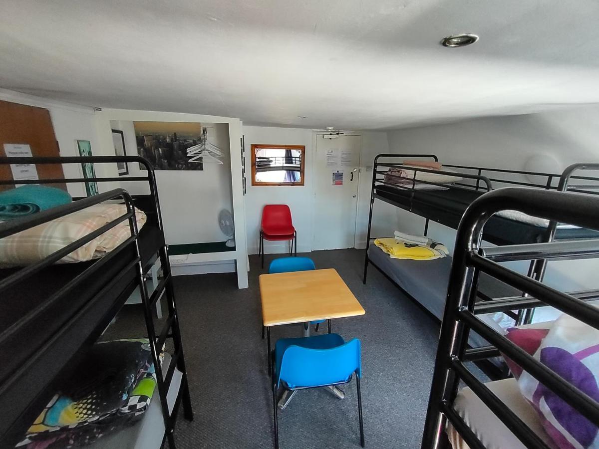 Hostel Nomad Nest Plymouth