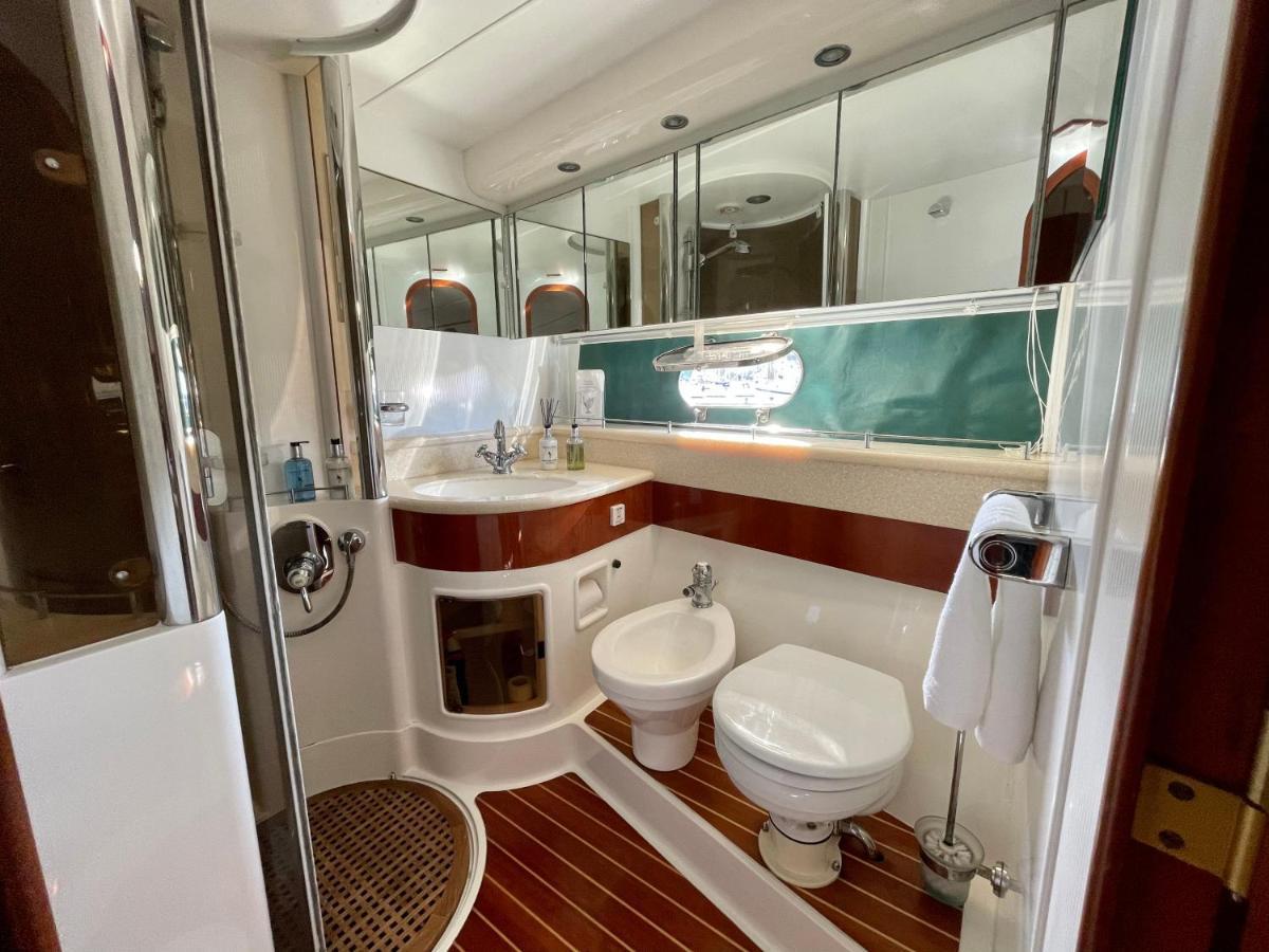 Tranquility Yachts -a 52ft Motor Yacht With Waterfront Views Over Plymouth.