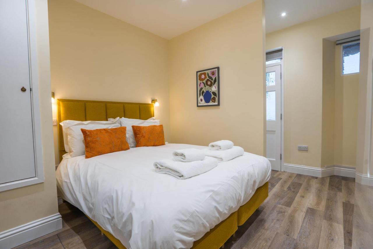 Aparthotel 1 Elliot Terrace Plymouth