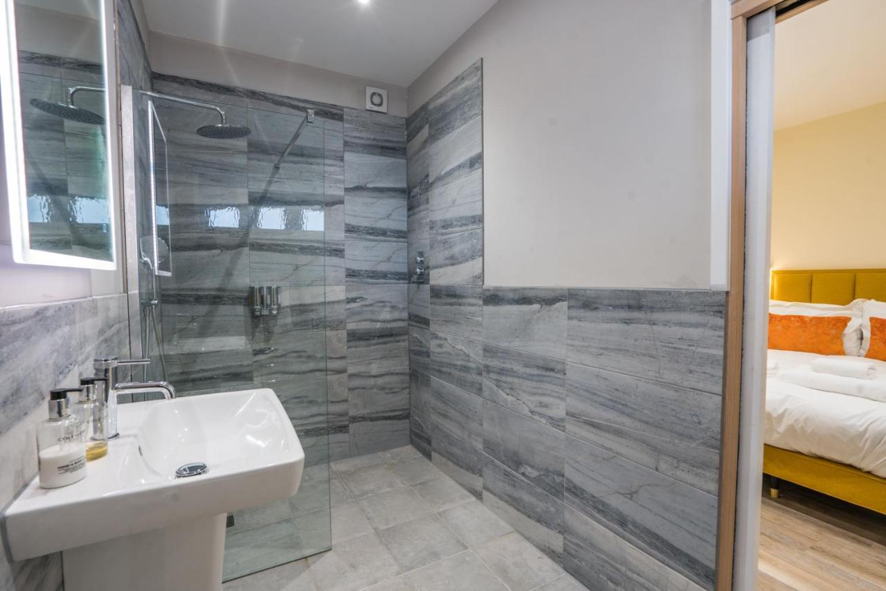 1 Elliot Terrace Aparthotel 4*