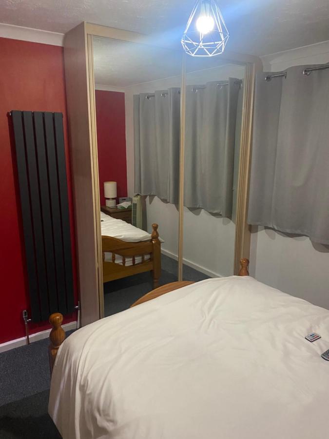 Homestay Southway Double Near Derriford *