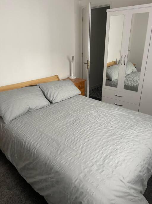 Quirky One Bed Flat, Barbican Area, Apartment