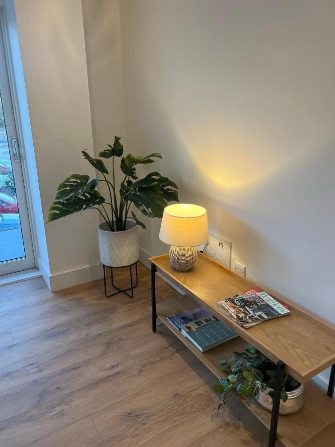 Apartment 39 Teesra House *