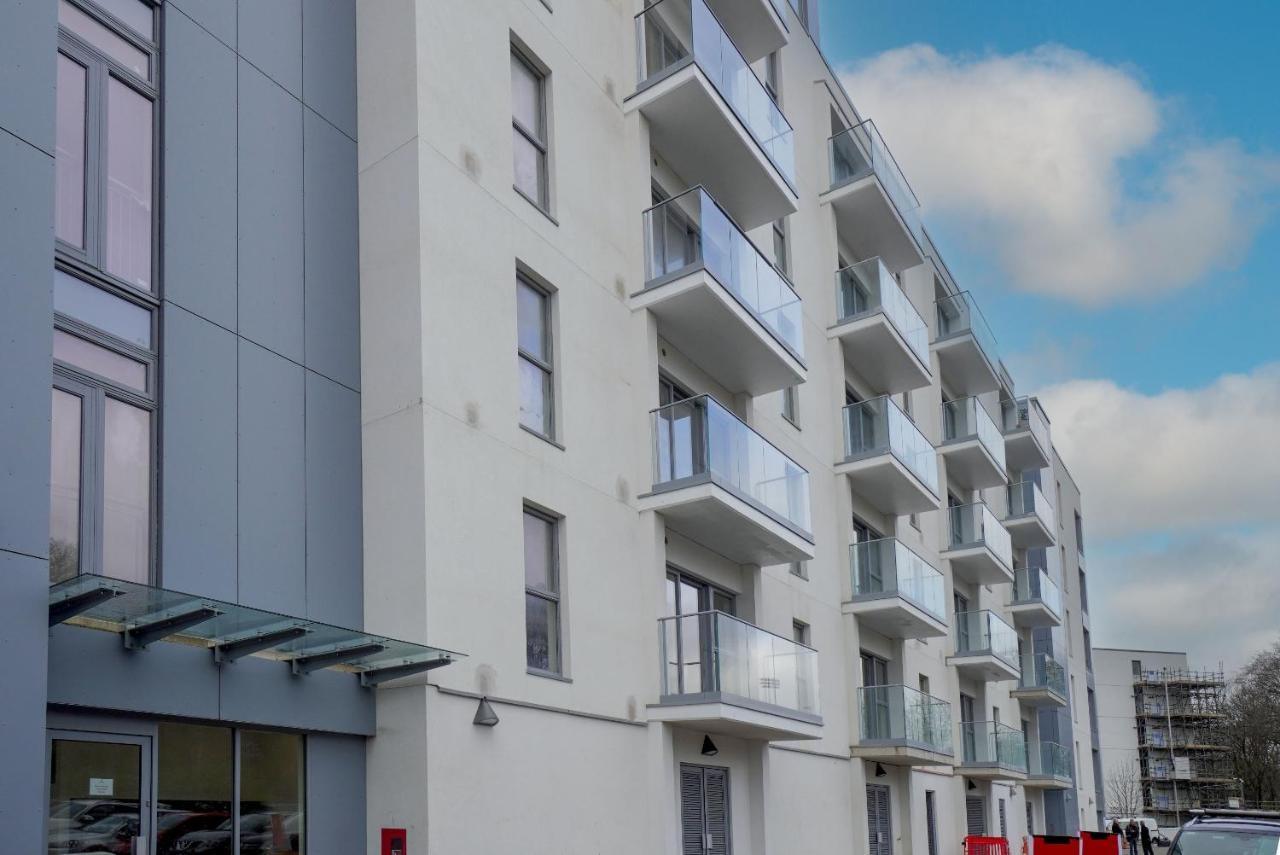 Apartment 39 Teesra House