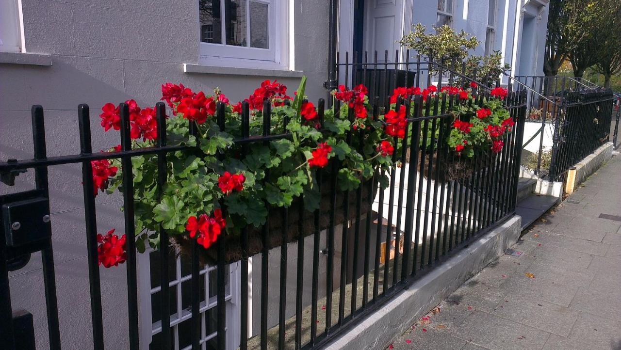 4 Bed- Trematon By Pureserviced Holiday home