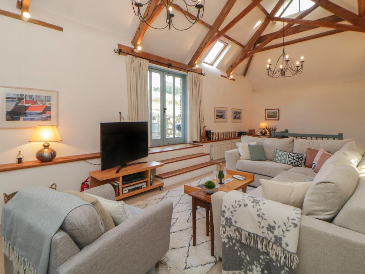 Bridgend Barn
