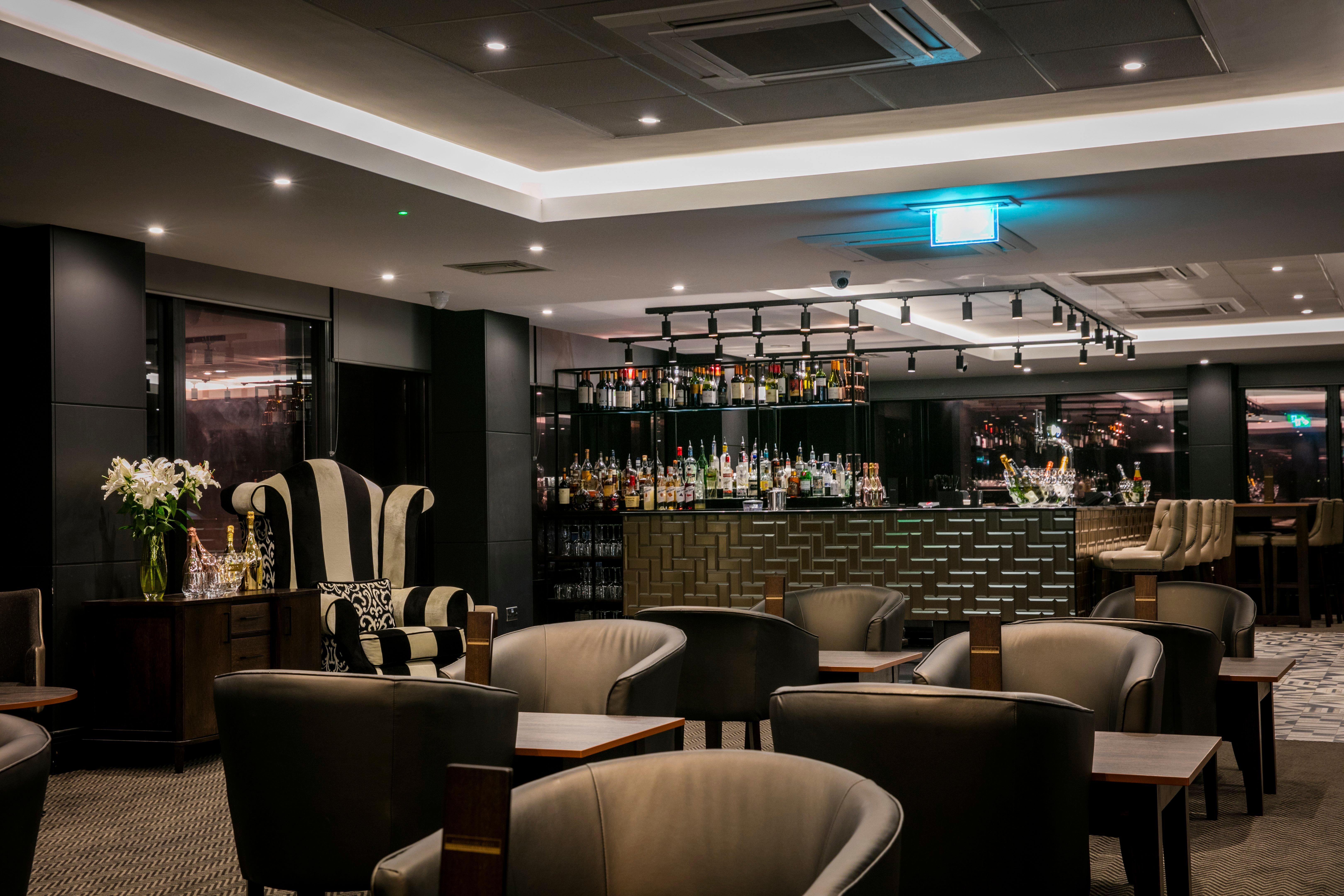 Crowne Plaza By Ihg Hotel