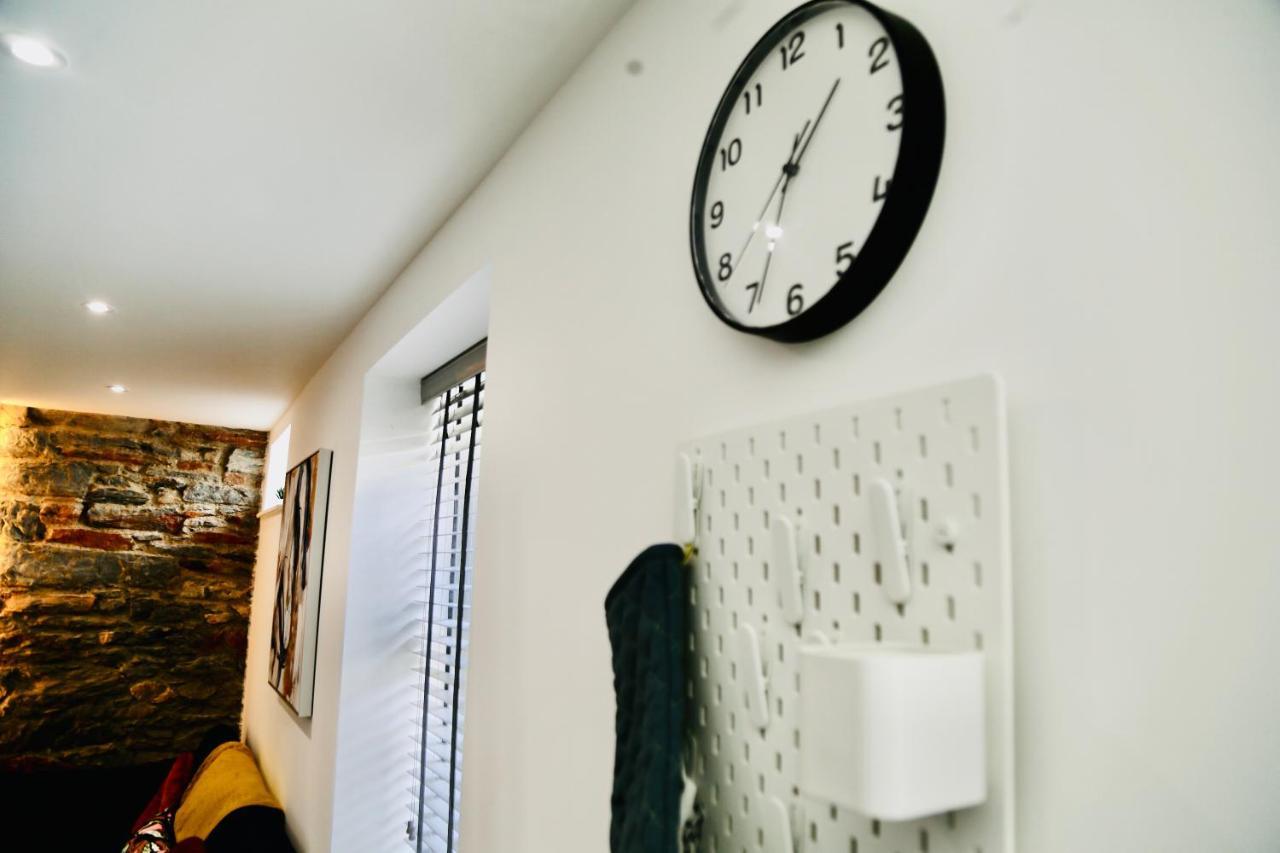 Apartment New Modern With Free Private Parking