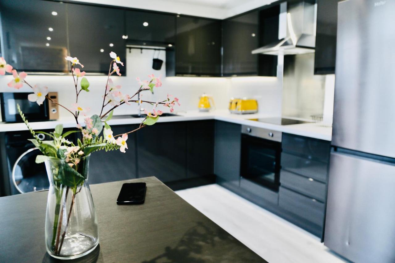 Apartment New Modern With Free Private Parking *