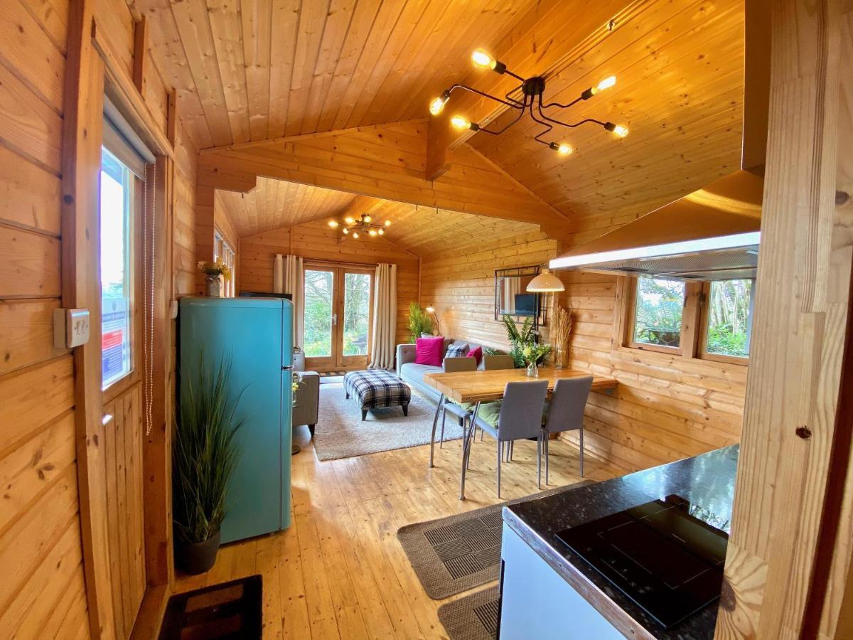 Yealm Self Catering Log In Devon With Hot Tub Plymouth