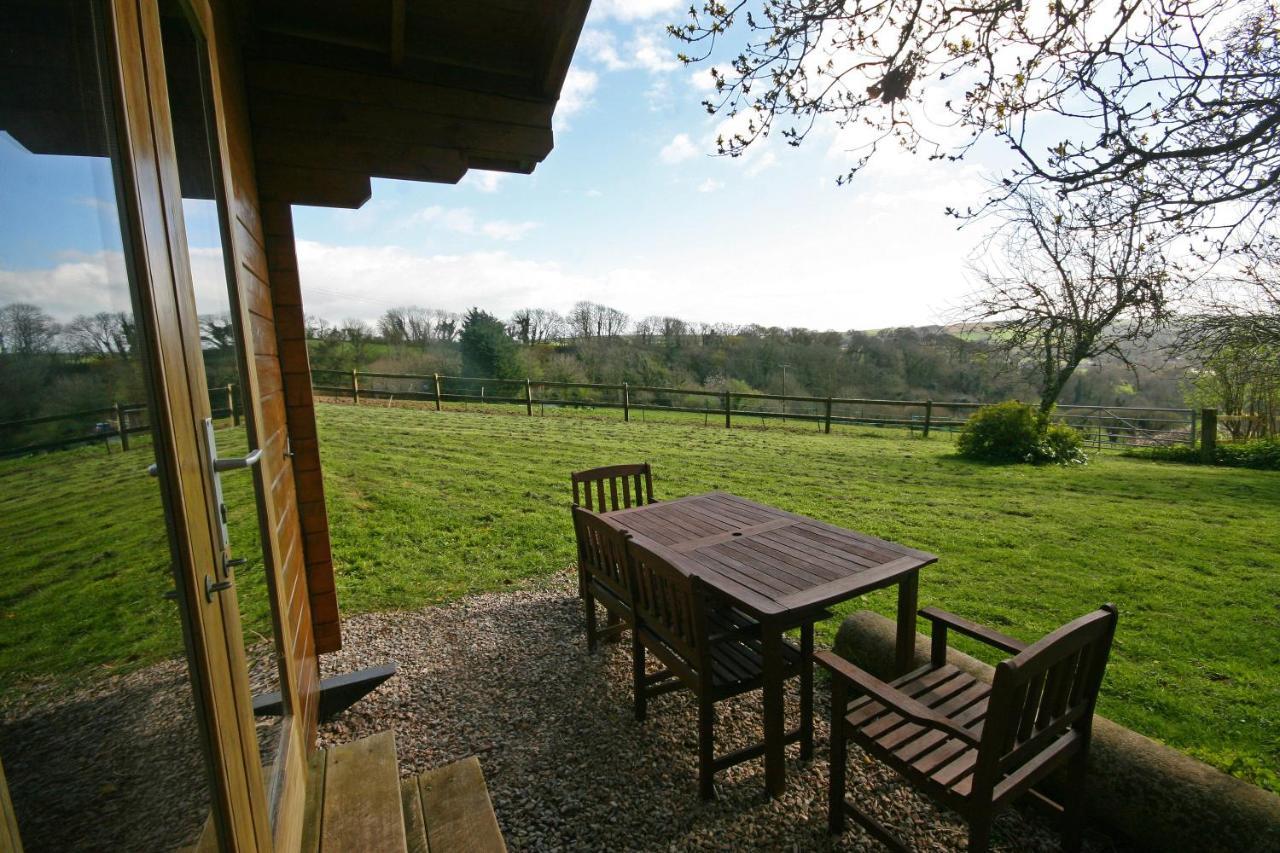 Yealm Self Catering Log In Devon With Hot Tub Plymouth