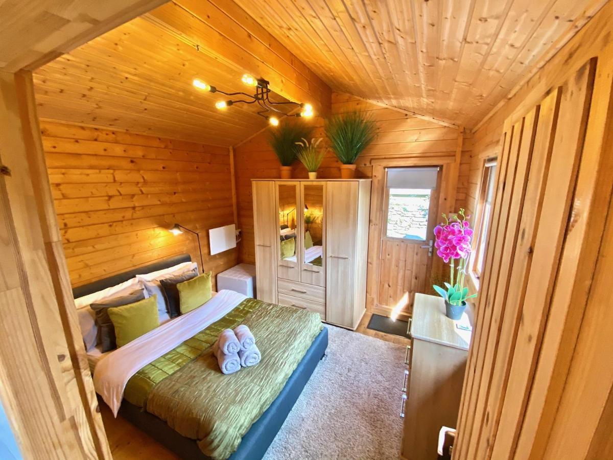 Yealm Self Catering Log In Devon With Hot Tub Chalet Plymouth
