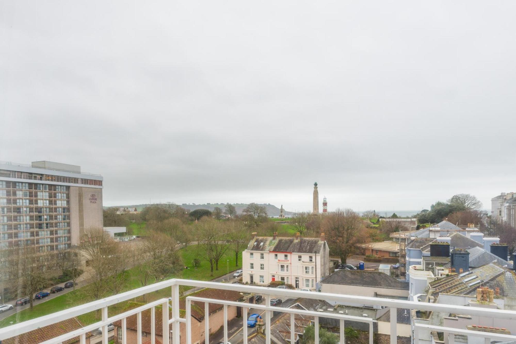 Superior Sea View 5 * Plymouth