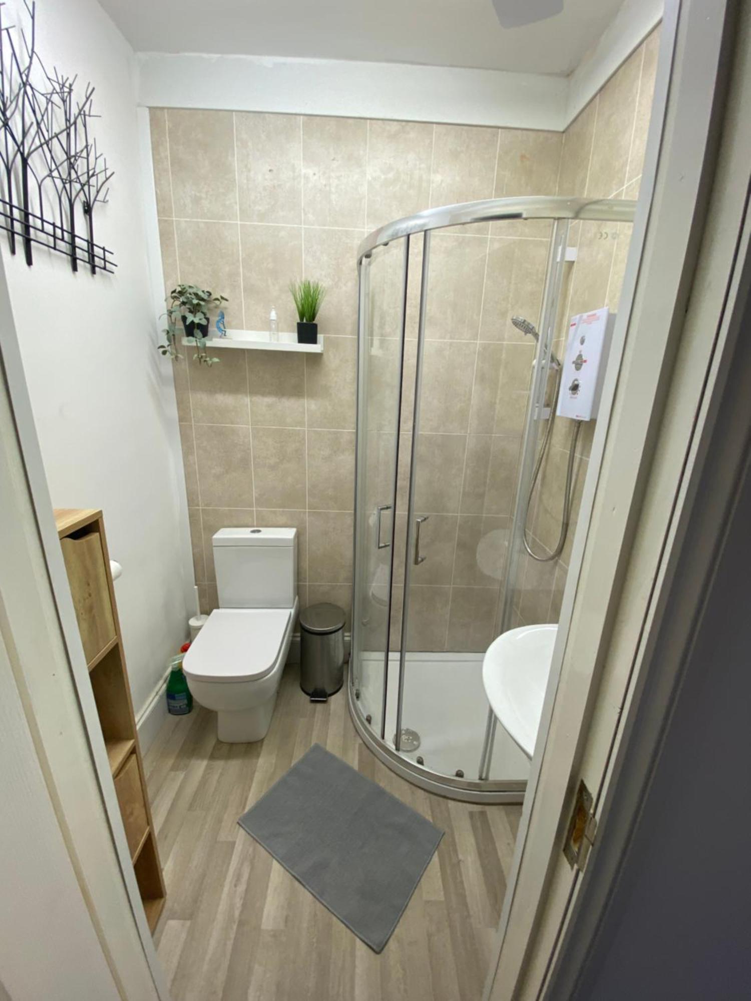 Kingfisher En-suite
