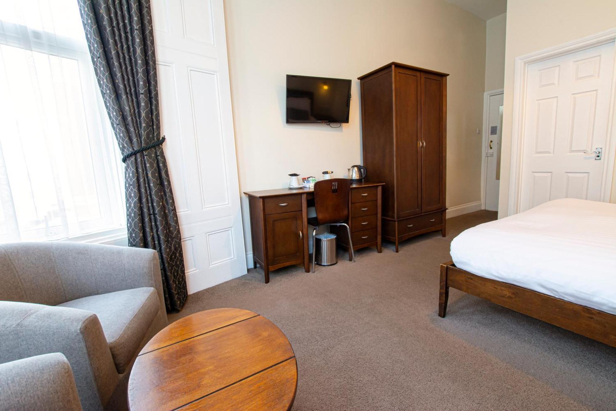 Oyo The Grosvenor 3*