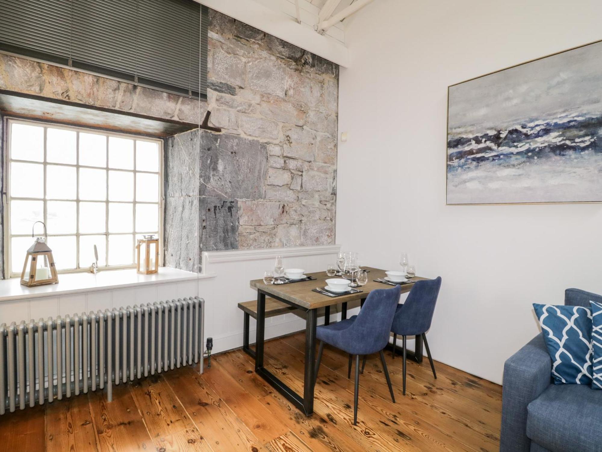Clarence Riverside, Royal William Yard Apartment