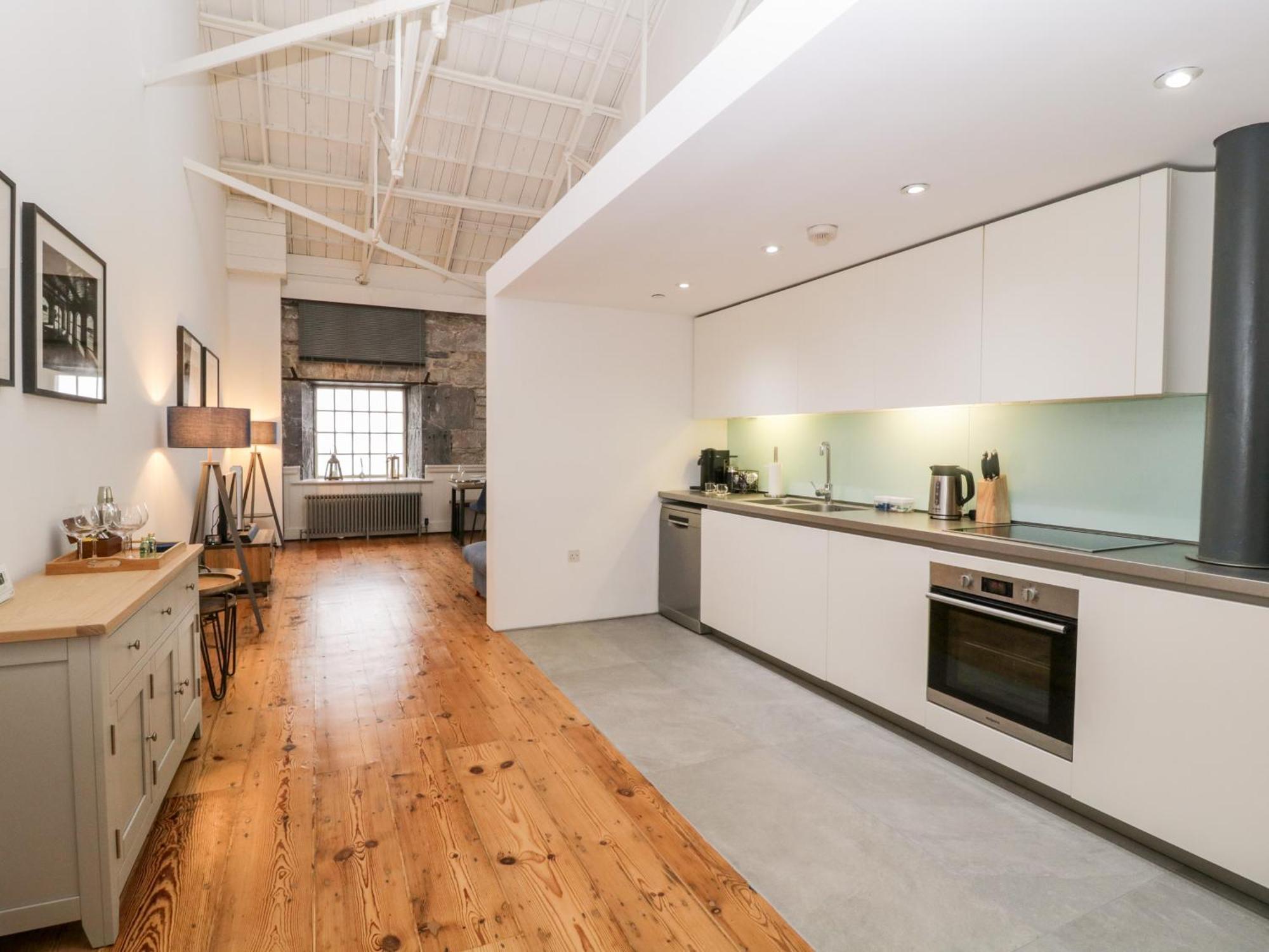 Clarence Riverside, Royal William Yard Apartment