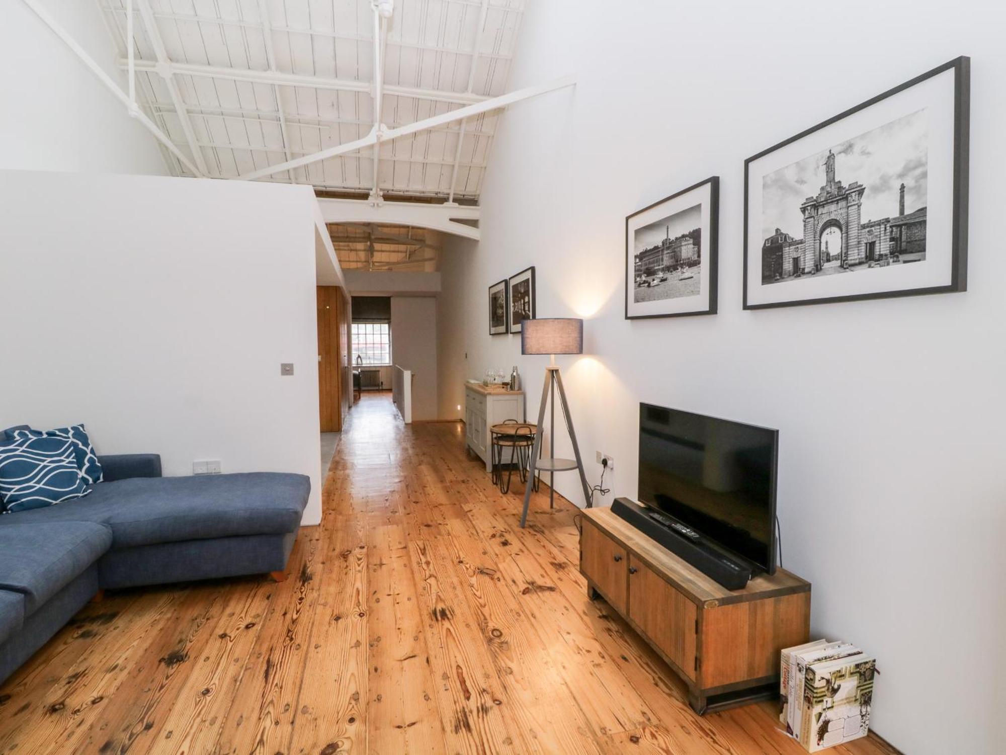 Apartment Clarence Riverside, Royal William Yard