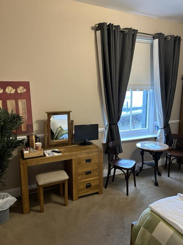 Admiral Macbride Bed & Breakfast 2*