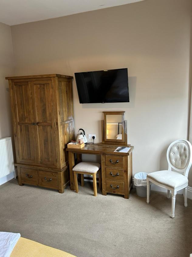 Admiral Macbride Bed & Breakfast 2*