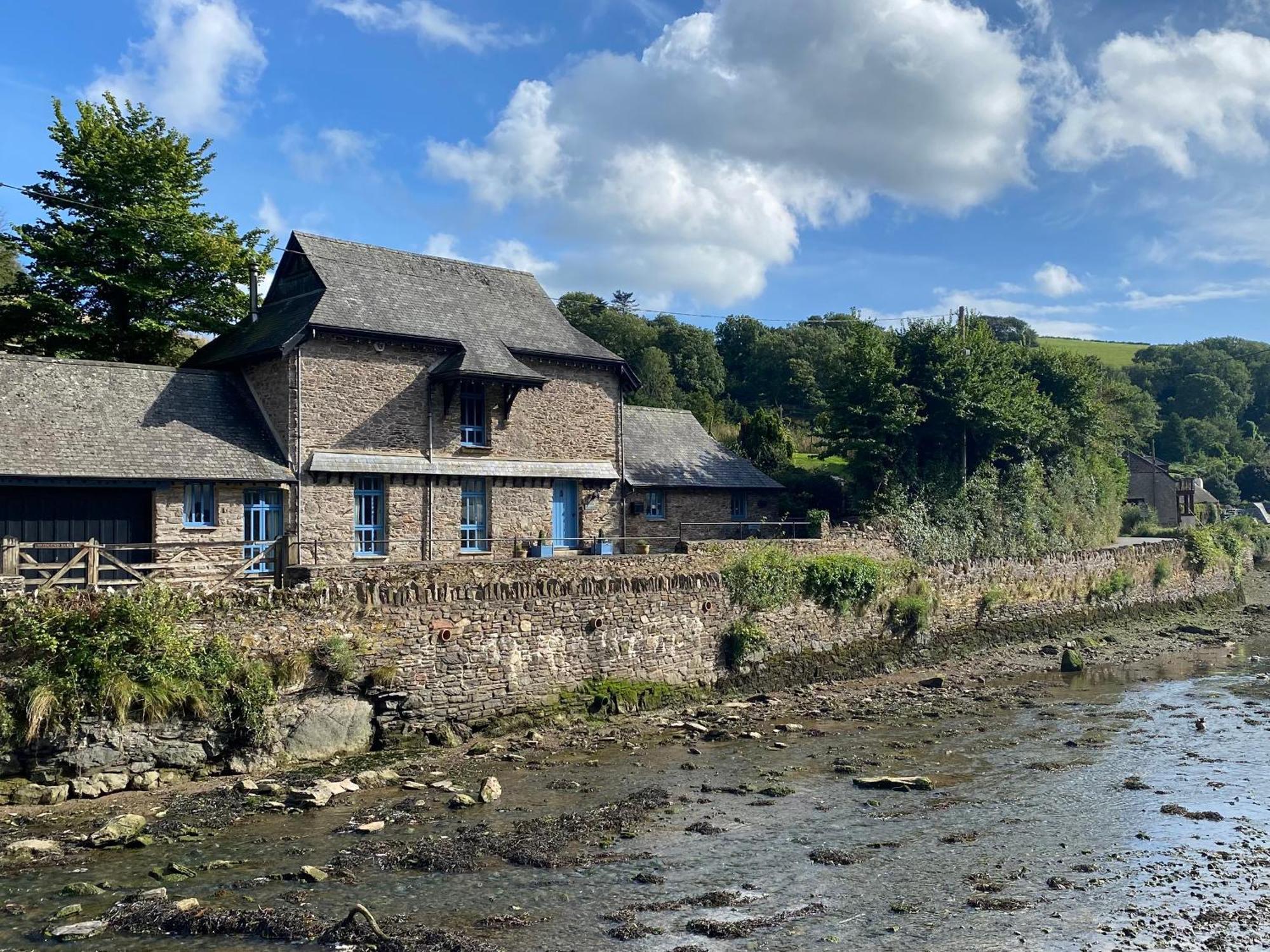 Bridgend Barn Holiday home *