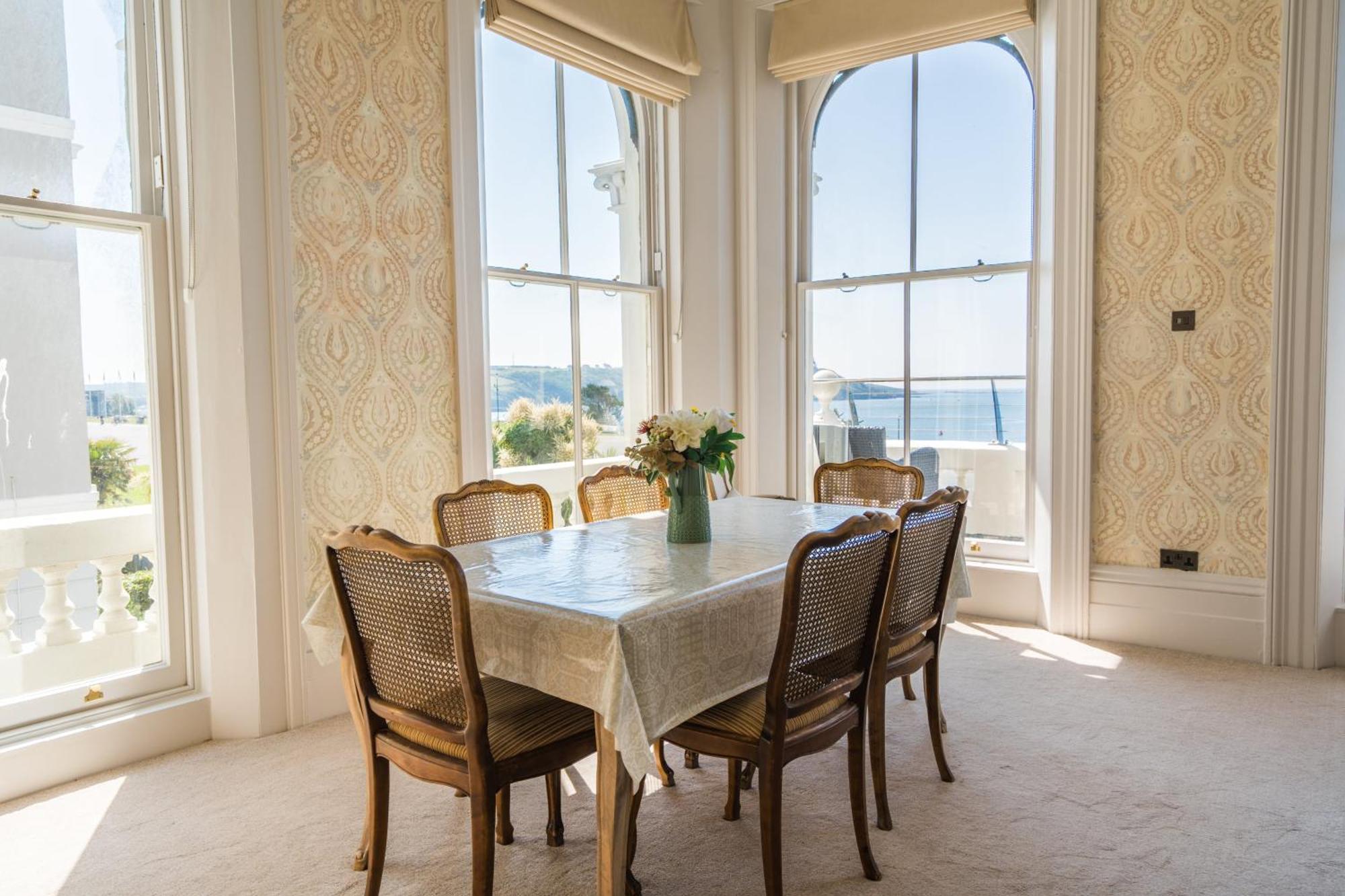 1 Elliot Terrace Aparthotel