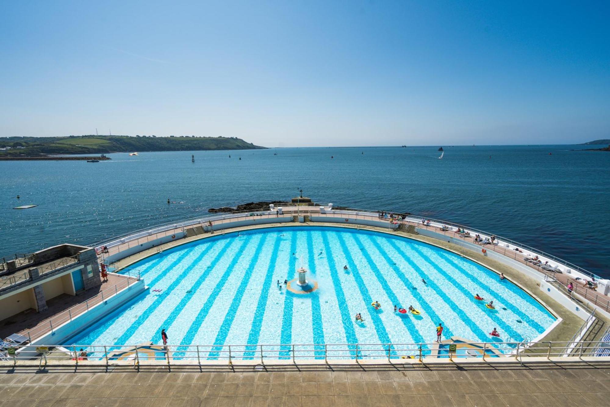 1 Elliot Terrace 4* Plymouth