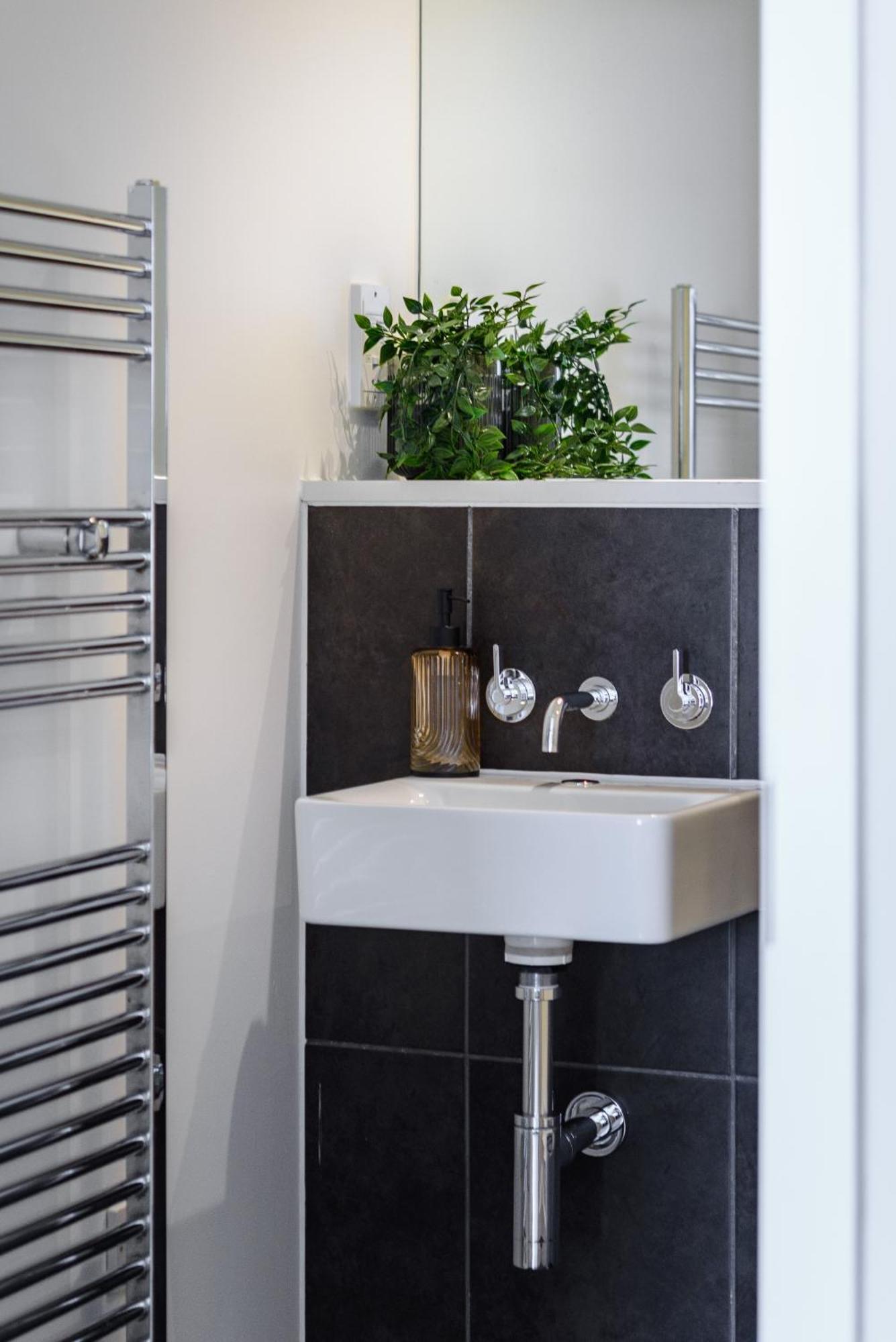 Apartamento Premium - Allocated Parking - Great Location *