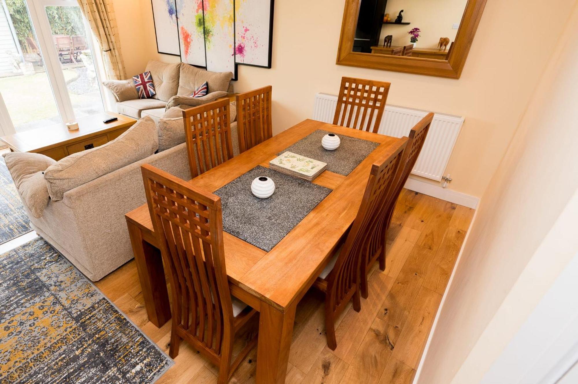 Plym Valley Impressive House Free Parking In Great Location By Staystaycations Holiday home *