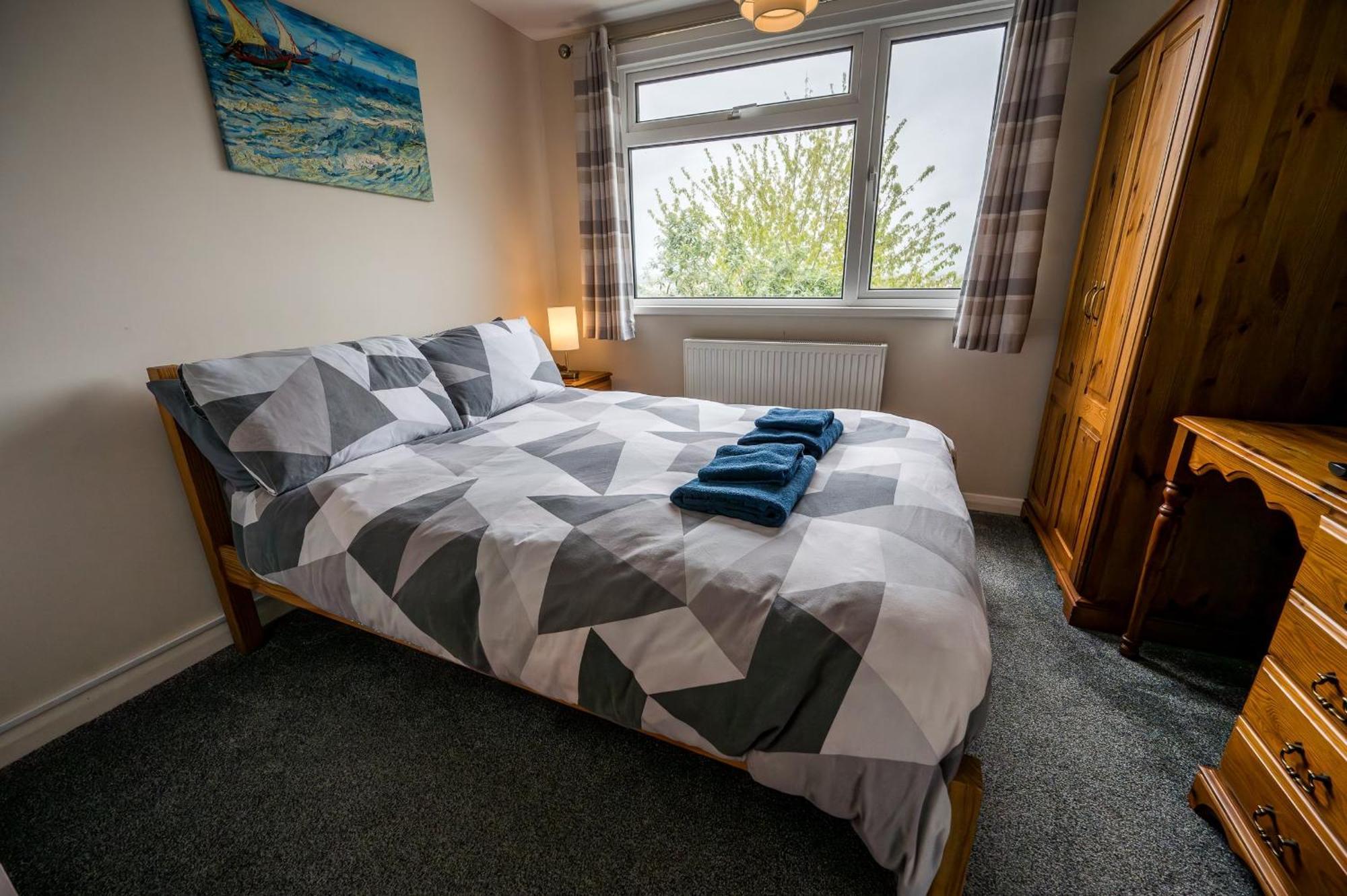 Plym Valley Impressive House Free Parking In Great Location By Staystaycations Holiday home