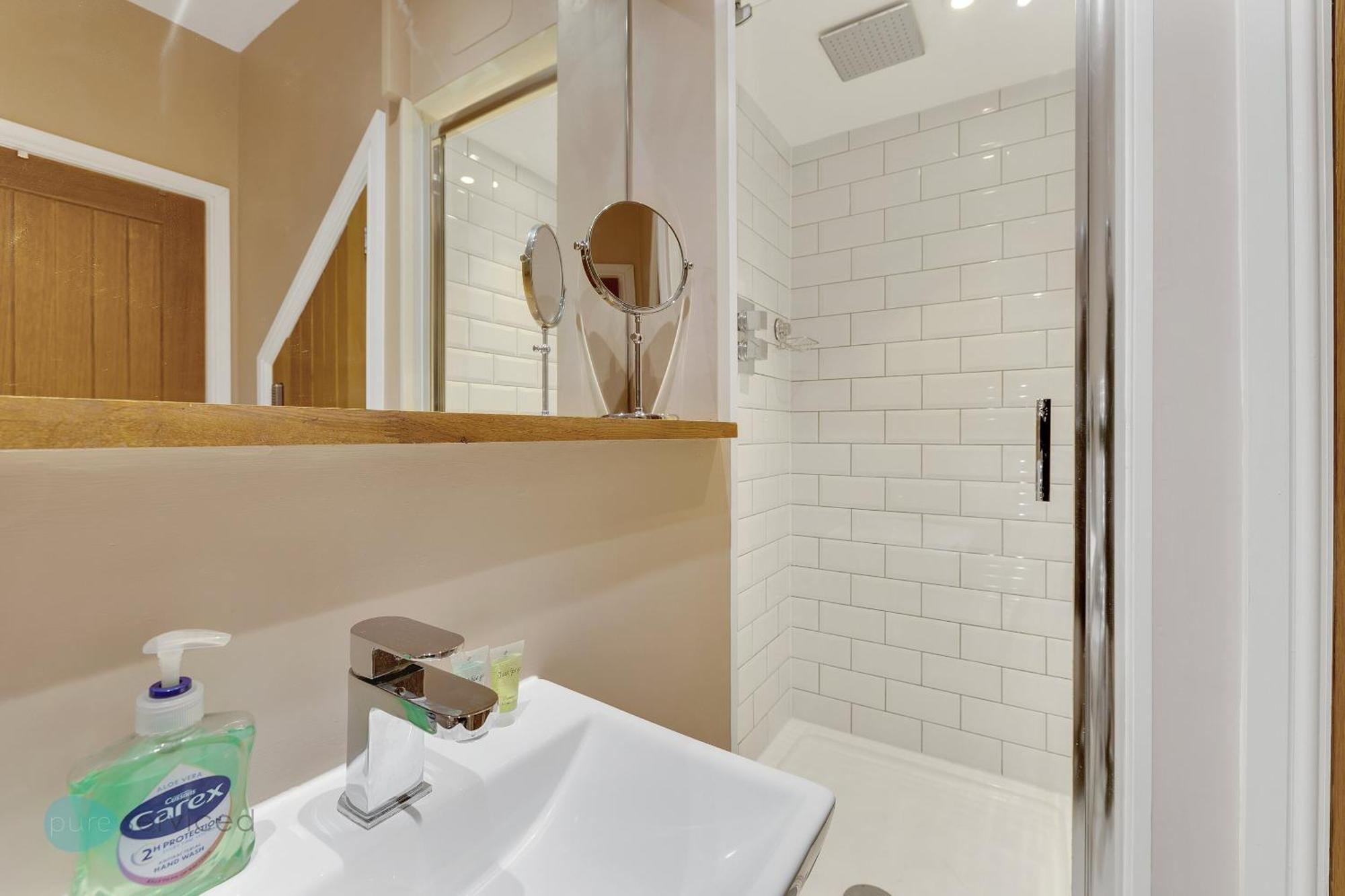 Apartment 1 Bed - Bantham By Pureserviced Plymouth