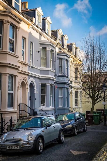 Stylish Plymouth Gem - Sleeps 6 *