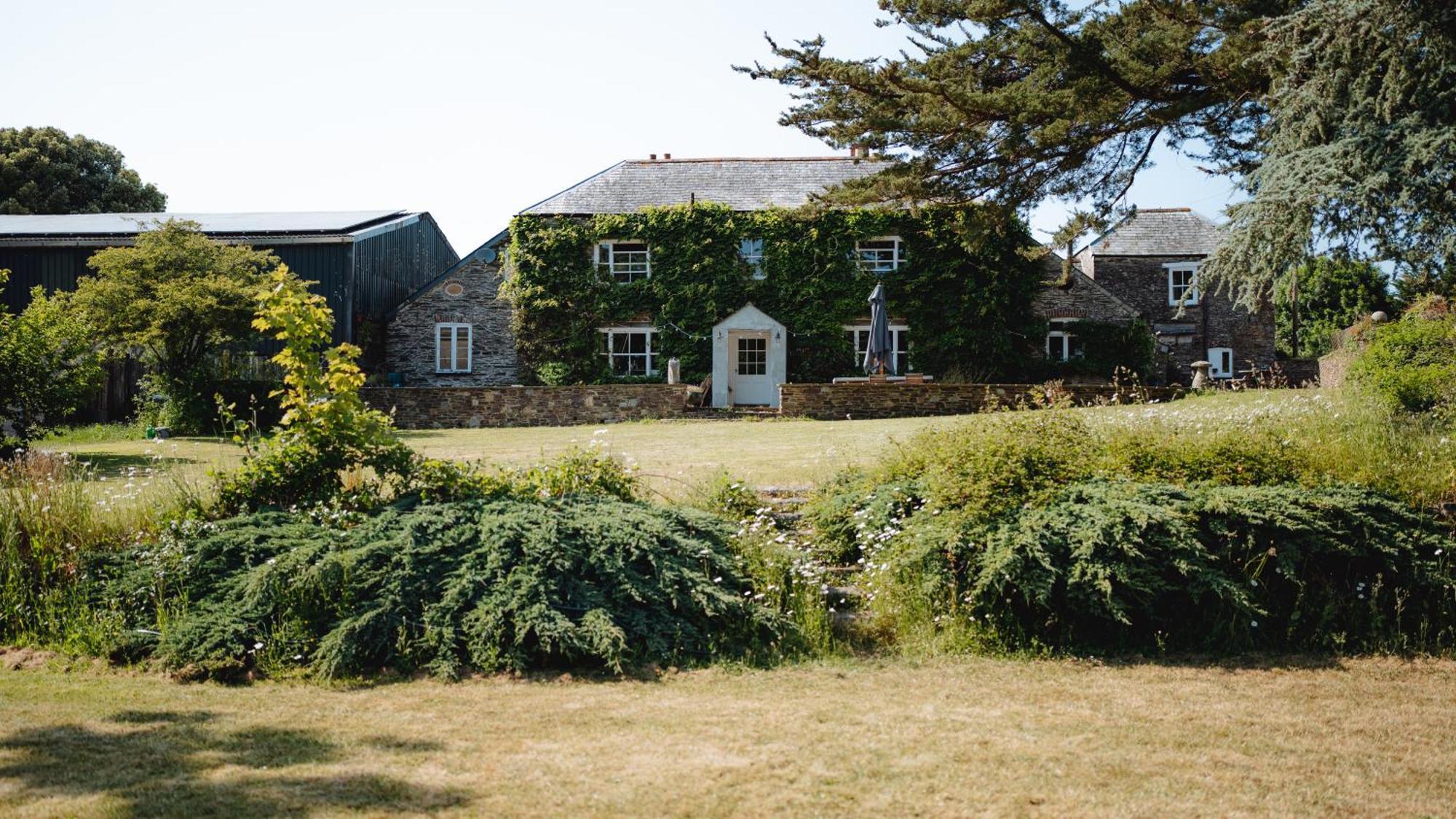 Farm Plymouth