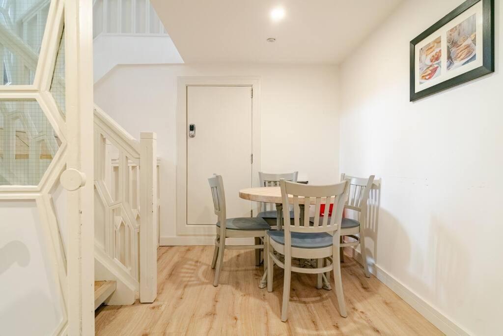 Stunning 2 Bed Apartment, Heart Of The Barbican Apartment *