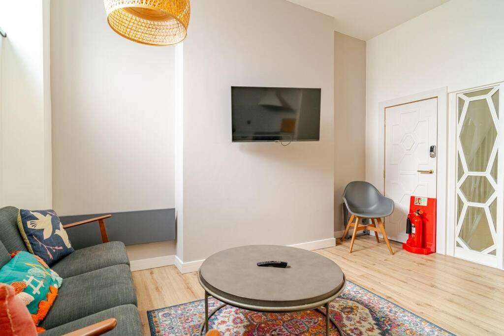 Stunning 2 Bed Apartment, Heart Of The Barbican Apartment