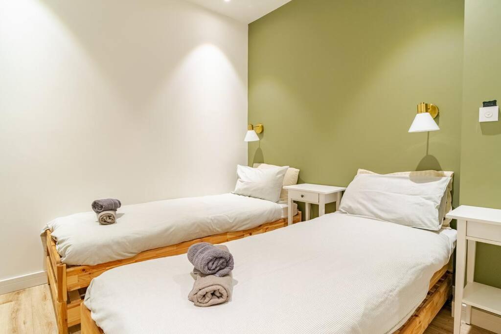 Stunning 2 Bed Apartment, Heart Of The Barbican Plymouth